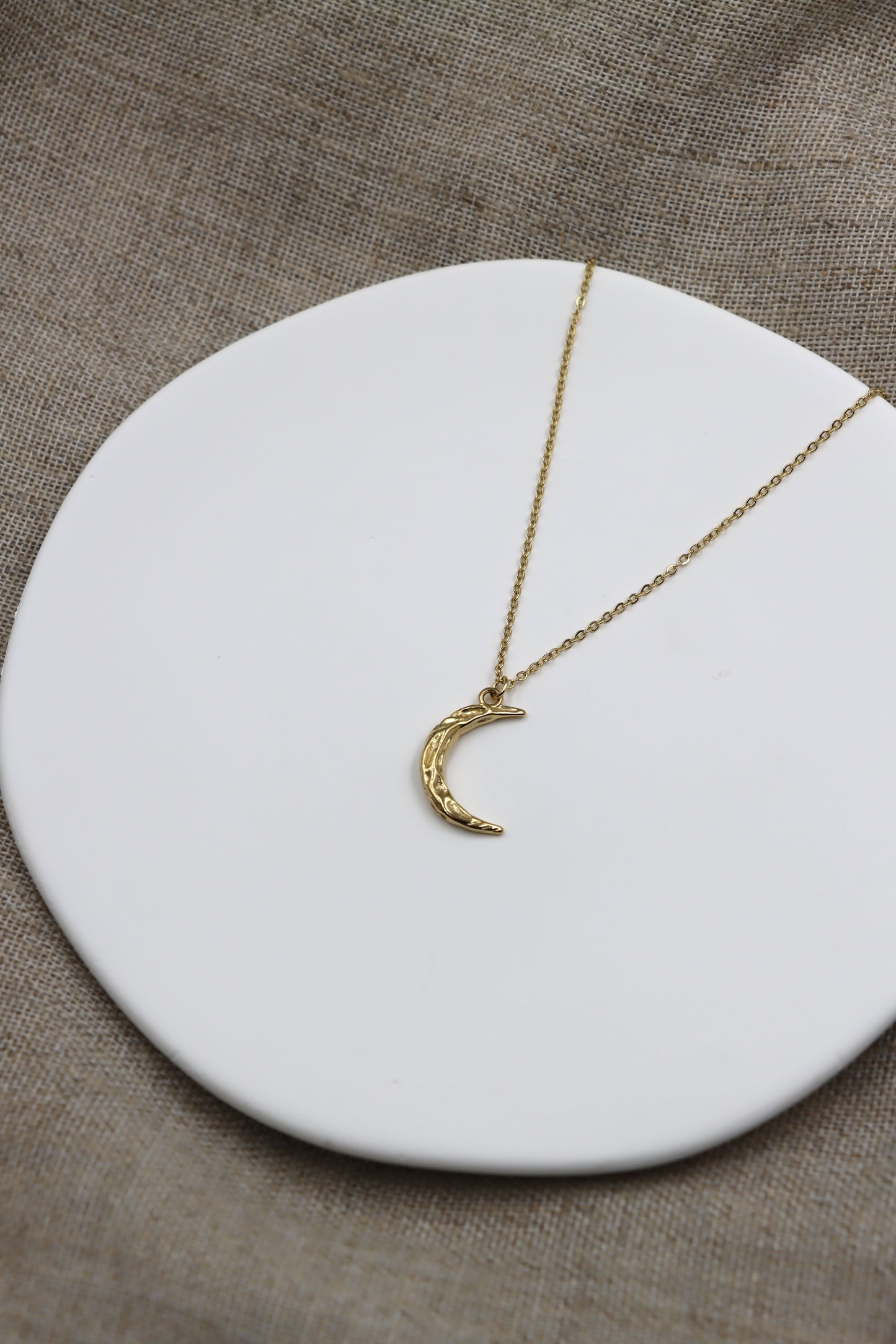 Collar Luna Salvaje