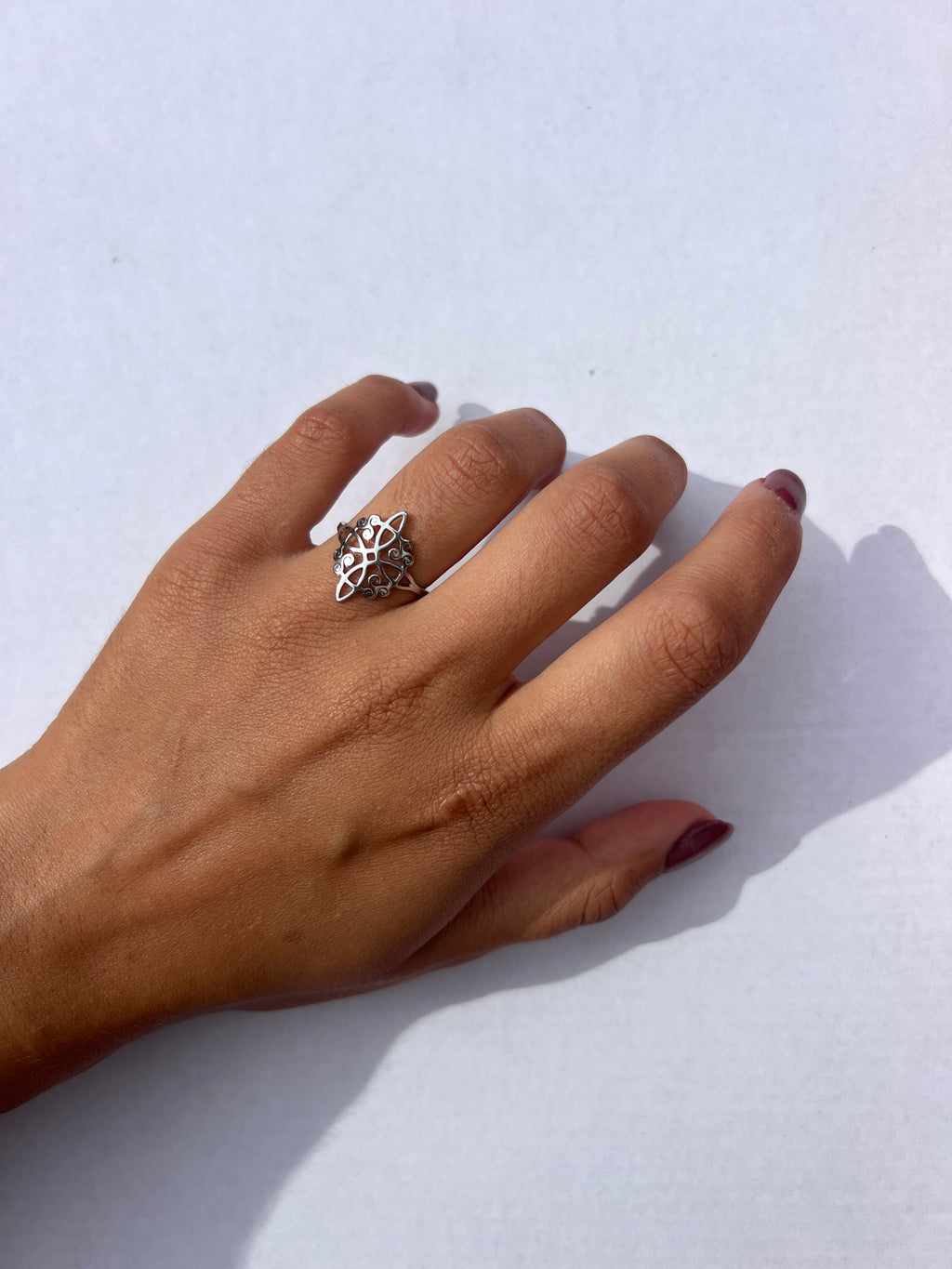 Anillo Nudo de Bruja