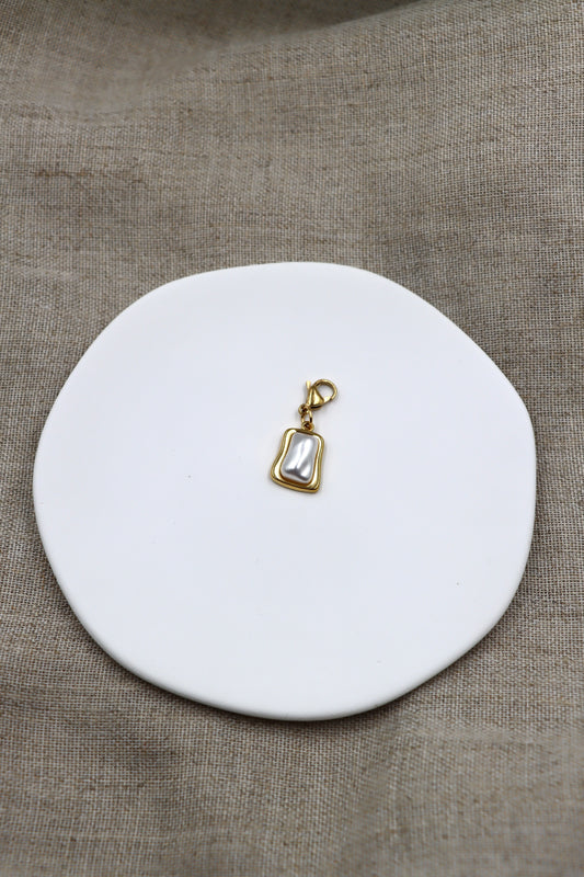 Charm Bruma